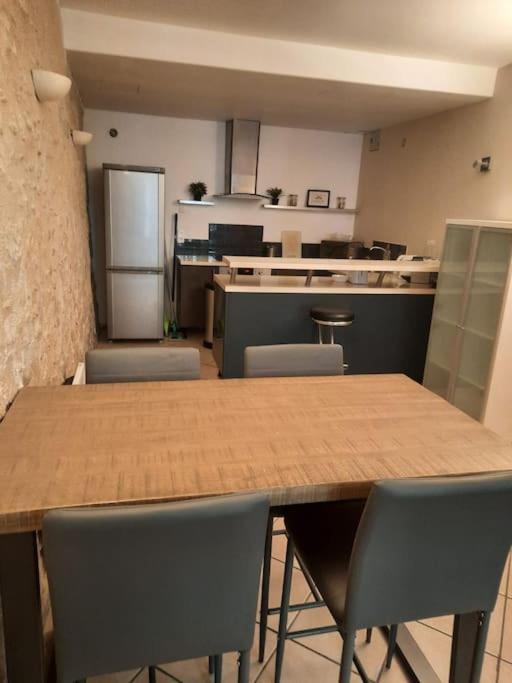 Hébergement de vacances Superbe Maison Centre Historique Clim T3 *